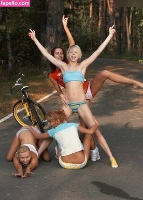 Alice Wonderbang ポルノスター 写真