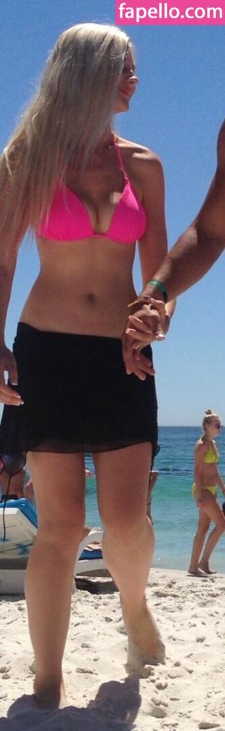 Amber Koltzow Bastick かわいいポルノスター 画像