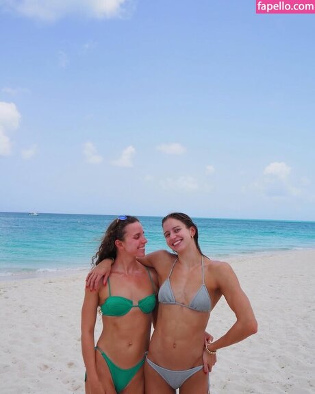 垂れ下がった熟女OnlyFans ポルノ 写真