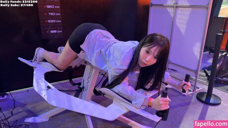 巨乳義母OnlyFans 無料 ギャラリー