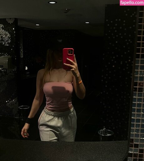 Nataliamx ポルノスター 裸 写真