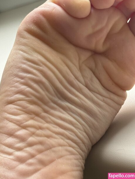 kflexiblefeet ヌード女優 ギャラリー