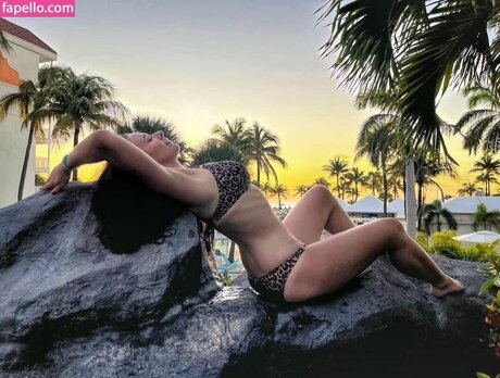 Sarah Gregory ポルノスター 高品質 写真