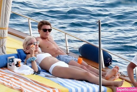 Pixie Lott 美しいスター 写真