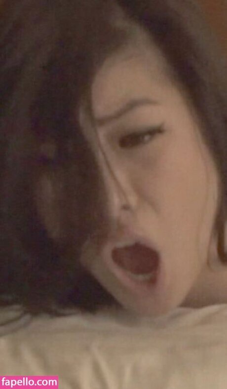 巨乳ティーンオンリーファンズ 無料ヌード 写真