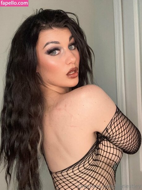 ママの足OnlyFans 無料セクシー 写真