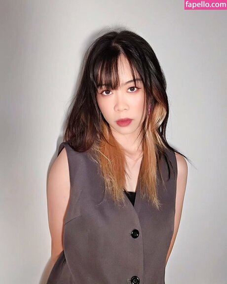 ティーンの若いOnlyFans 裸 ギャラリー