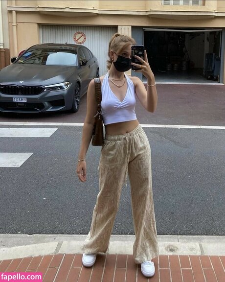 黒いお尻のオンリーファンズ 美しいポルノ 写真