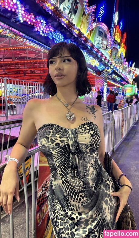 myshayla 無料女優 画像