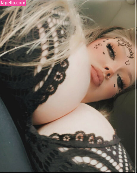 Sweetnicky95 セックスポルノスター ギャラリー