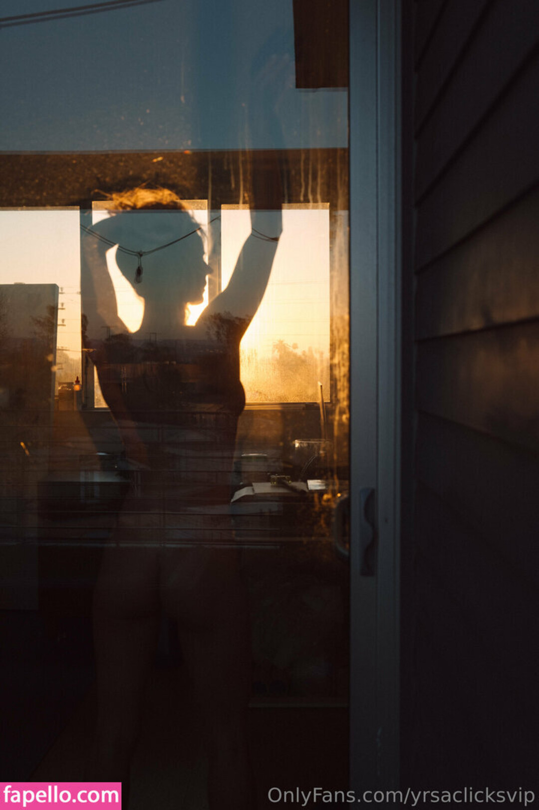 Yrsa Clicks 高品質モデル アーカイブ