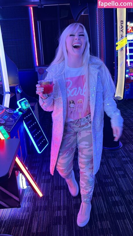 Thickbarbiegirl 素敵なモデル ギャラリー