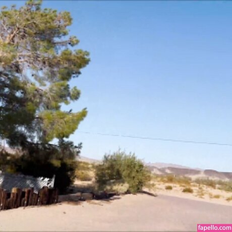 Thickbarbiegirl ホットなモデル 写真