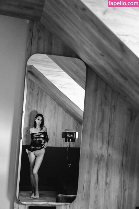 iambellahex アダルトスター 写真