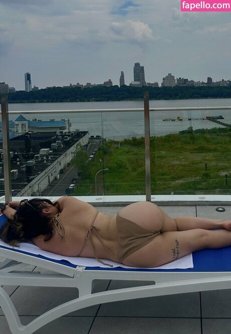 ナチュラルポーグオンリーファン えろ 画像