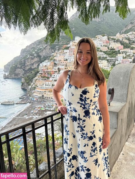 Madeline Poche 最高のスター ギャラリー