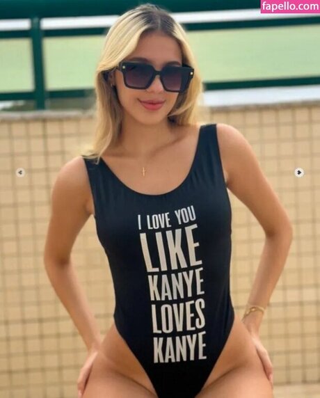 Gabriela Dutra エロティックモデル ギャラリー