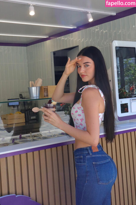 おばあちゃんのマンコOnlyFans セクシー 画像