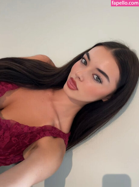 Chanel Soerholt 無料女優 画像