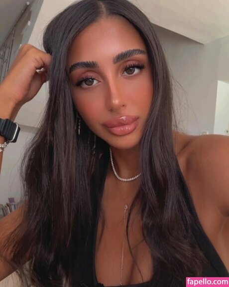 ぽっちゃり熟女オンリーファンズ HD 写真