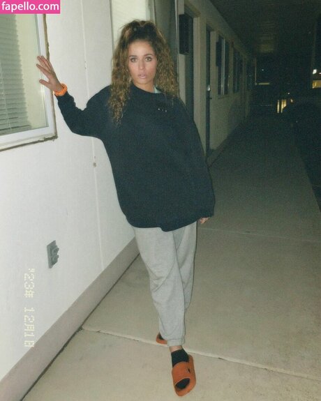 madisons the shit ポルノスター ヌード 写真