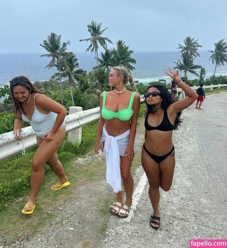 reeganbaildon_ ヌードモデル 写真