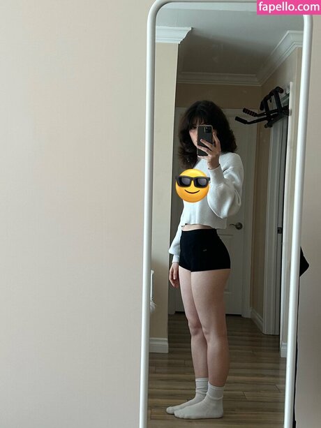 Squirtstain 裸のモデル 写真