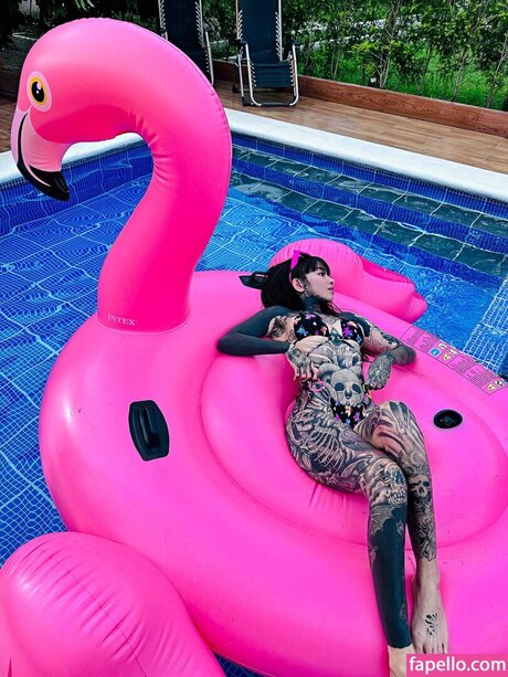 Angelie Pench 独占スター 写真