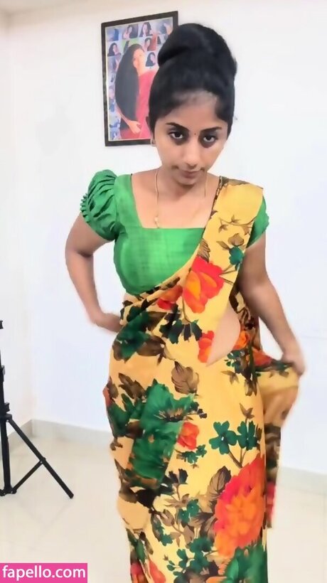 Sharmy Vlogs 完璧なスター 写真