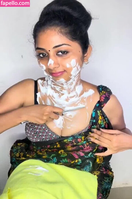 Sharmy Vlogs ポルノスター エロティック 写真