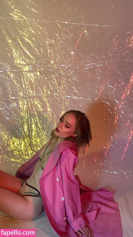 albertaberlin 裸のモデル 写真