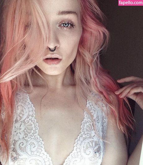 albertaberlin ヌードスター ギャラリー