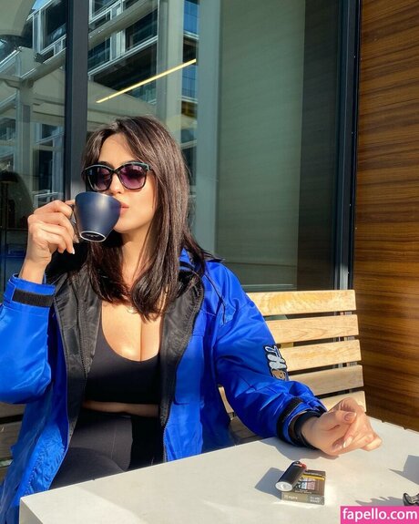 feyzakball セックス女優 ギャラリー