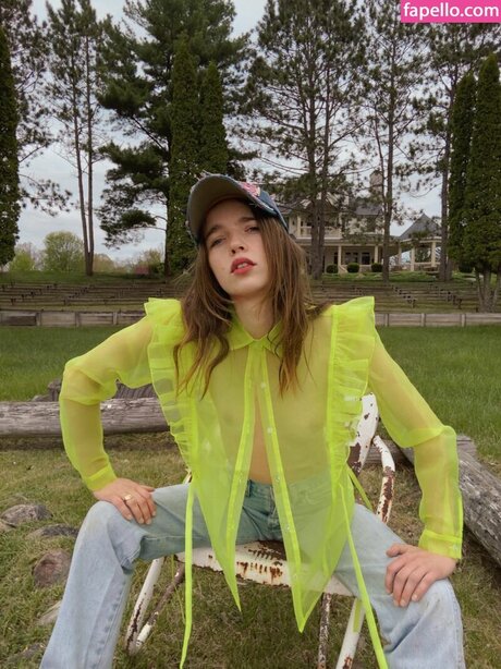 Olivia Forte 独占スター 写真