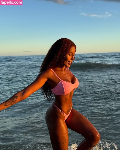 Giovanna Jacobina ホット女優 ギャラリー