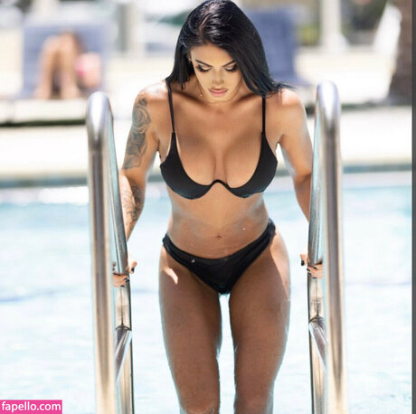 Toni Berenato XXXモデル 写真