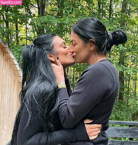 Toni Berenato 美しいスター 画像