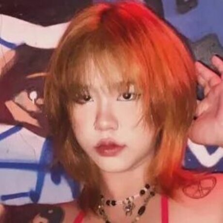 bam sirinun 裸のポルノスター 写真