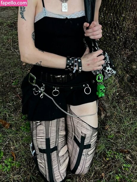 Vynomous スター ヌード 画像