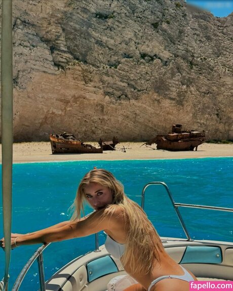 Gaia Sabbatini ヌードスター 写真