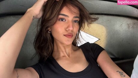 ishitasgj アダルトスター 写真