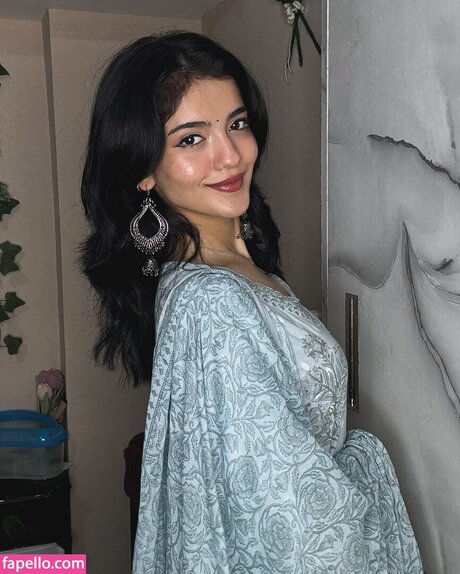 ishitasgj トップスター 写真