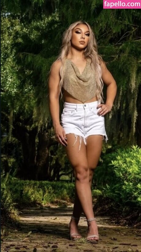 Thea Hail 美しいモデル 画像