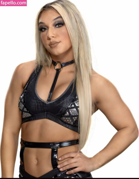 Thea Hail 裸のポルノスター 画像