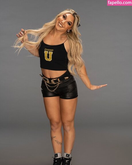 Thea Hail ポルノスター パーフェクト 画像