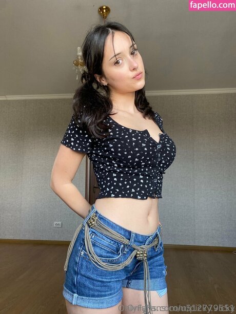 男性限定ファン ヌード 写真