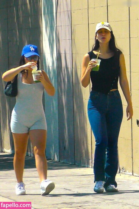 大きな乳首オンリーファンズ ベスト 写真