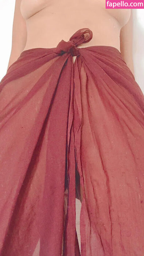 妊娠中のアジア人オンリーファンズ ヌード 画像