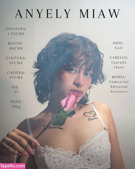 AnyelyMiaw ポルノスター 写真