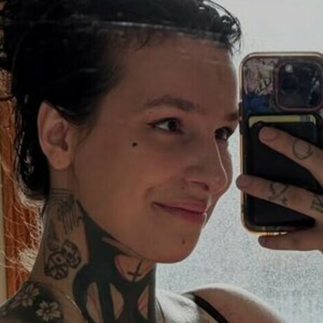 Roma Army ポルノスター パーフェクト 写真